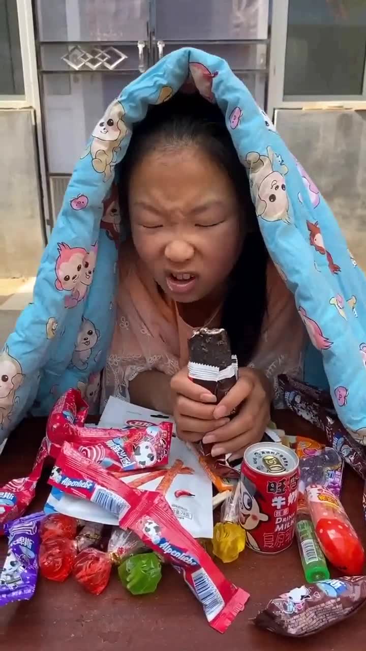 姐姐,你又在吃雪糕了