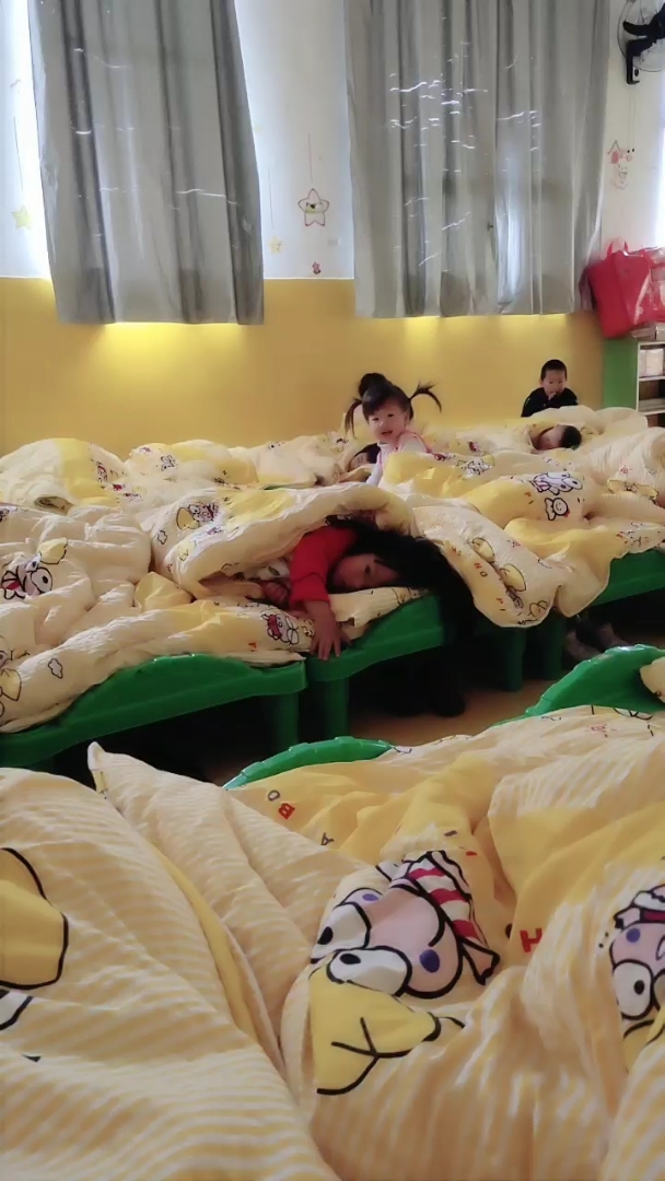 小朋友:准备起床啦!