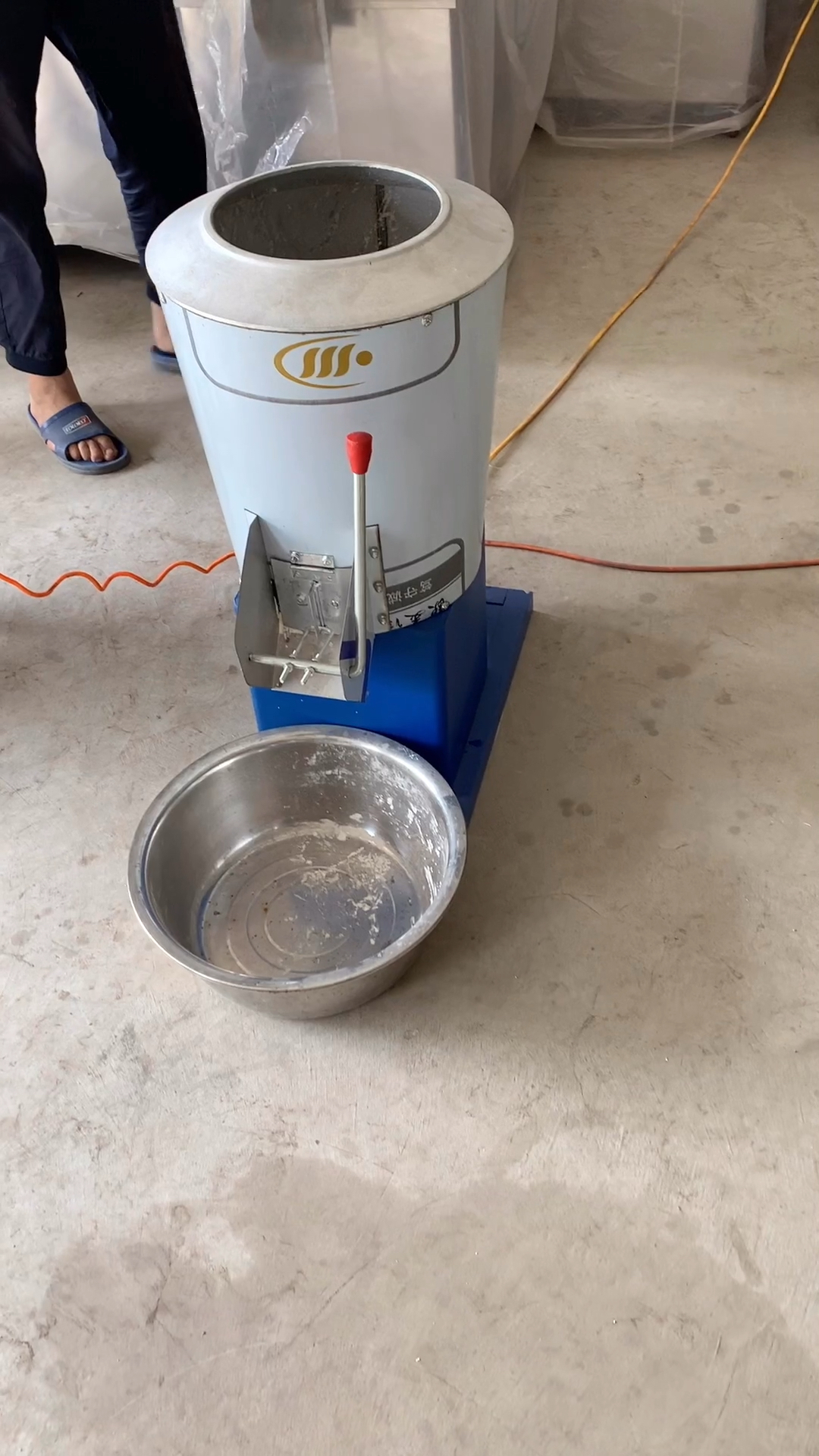 拌料机-拌面机-拌粉机-搅拌机-6月17号拌面粉