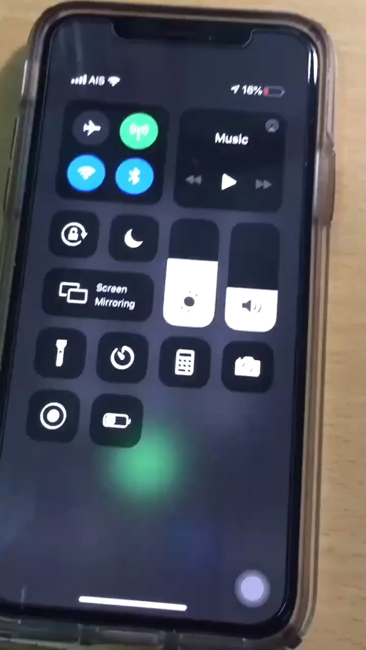 一顿操作后,iphone电量瞬间满格,不信你试试!