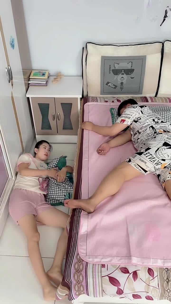 夫妻整夜的睡姿,有没有同款的