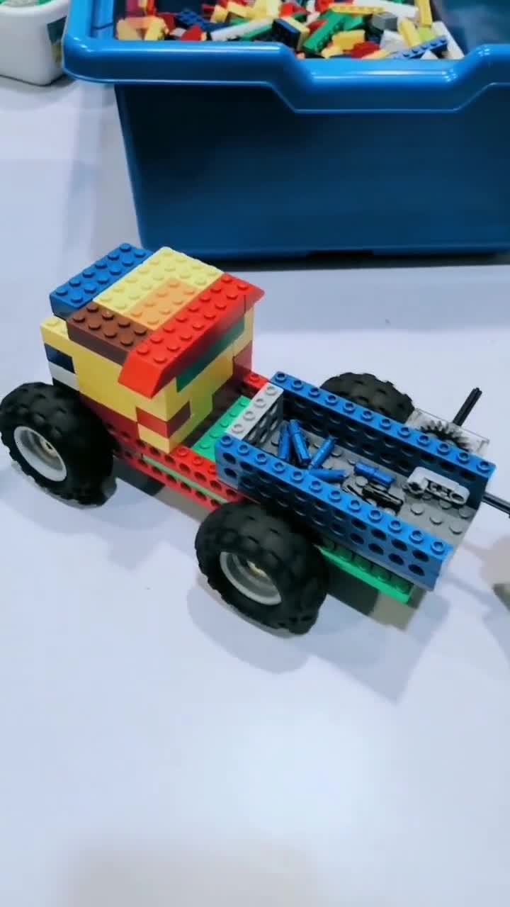 乐高积木翻斗车