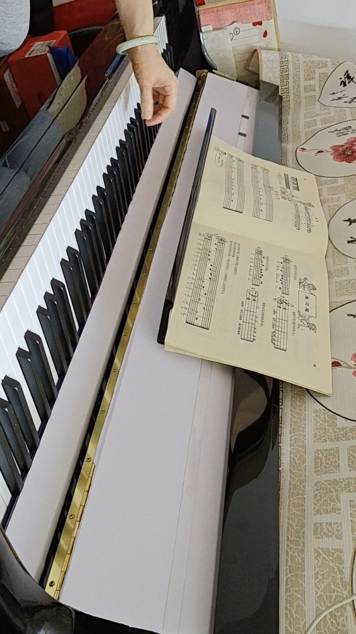 起步学琴#免费学琴,动动手指头就行. 小汤1 海军工兵