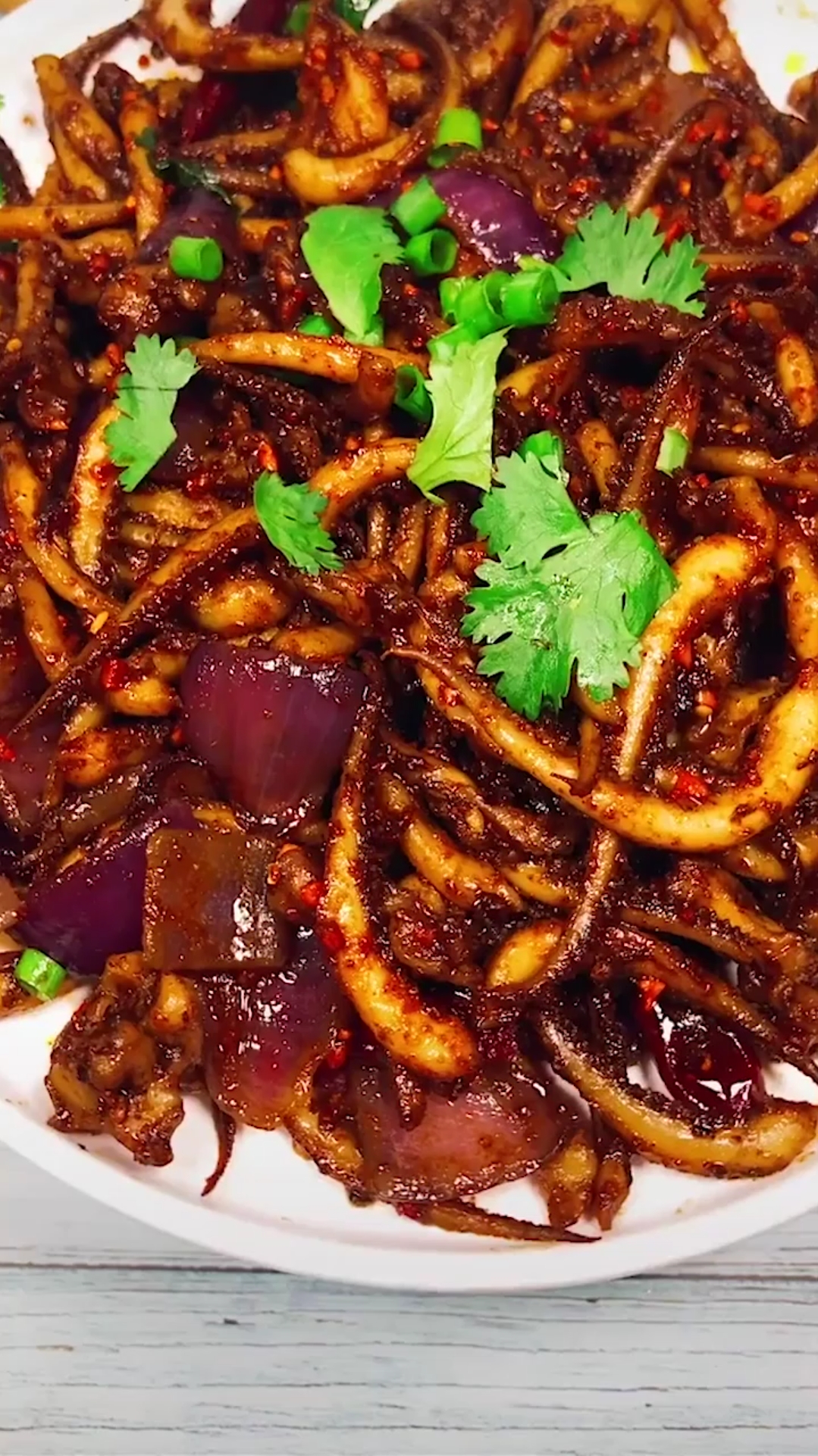 平民版海鲜大餐,辣炒鱿鱼足