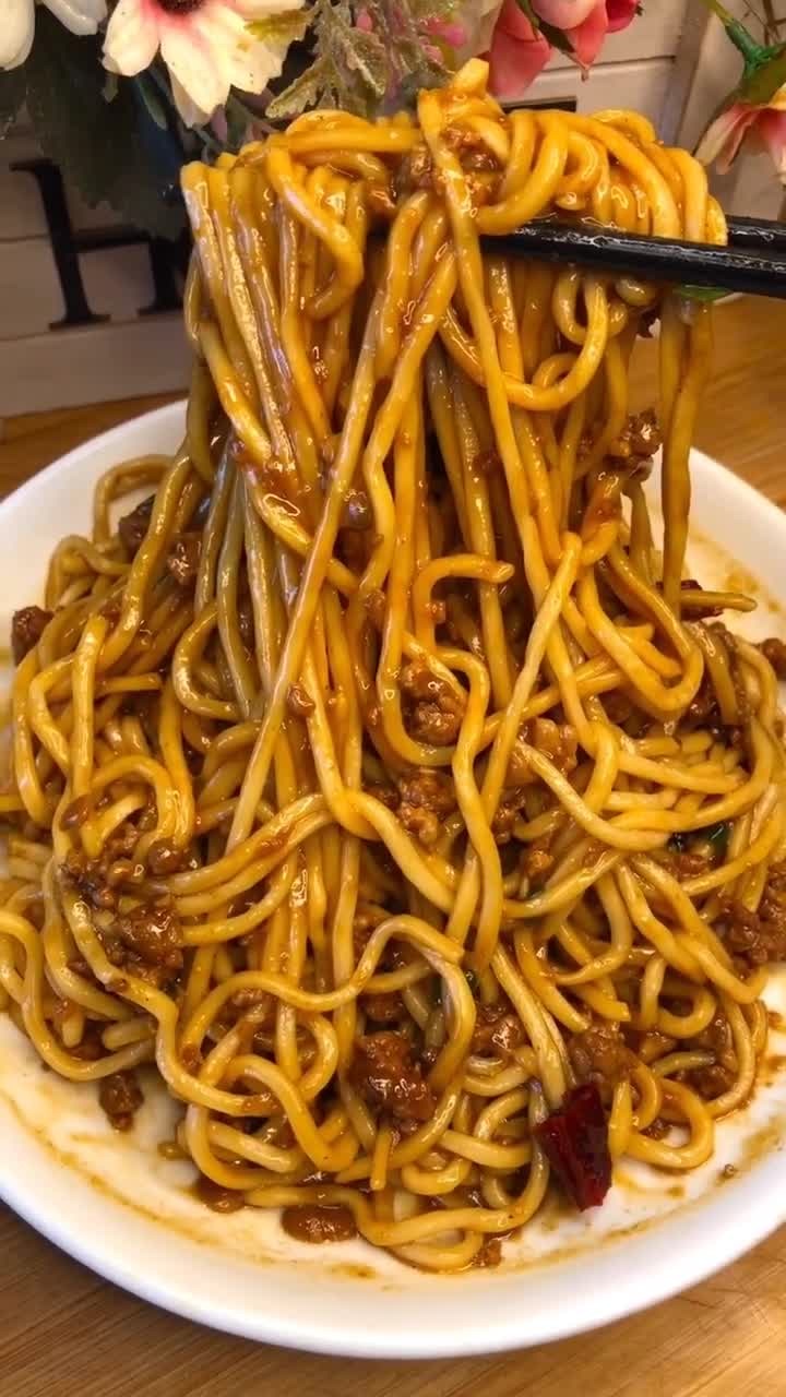 肉末炸酱面这样做太好吃了