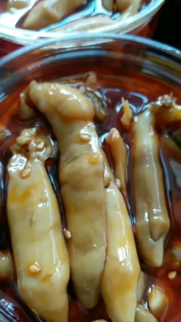 香辣称王肉一罐500克有一次能吃一罐的朋友吗?