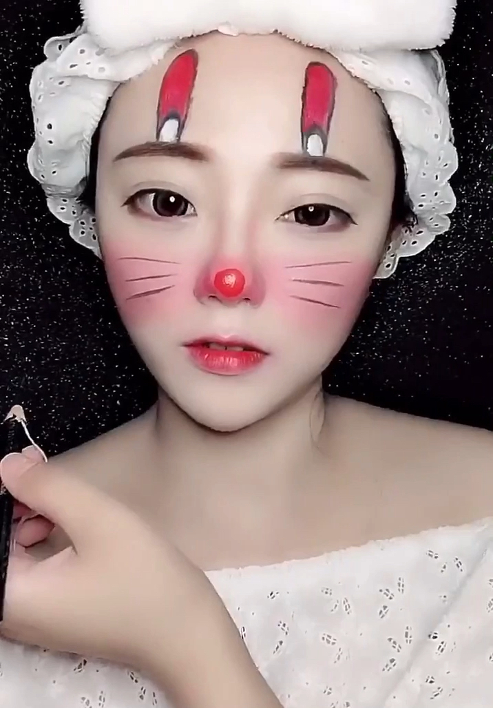 用口红画兔子?妆 老公下班回家直呼好看