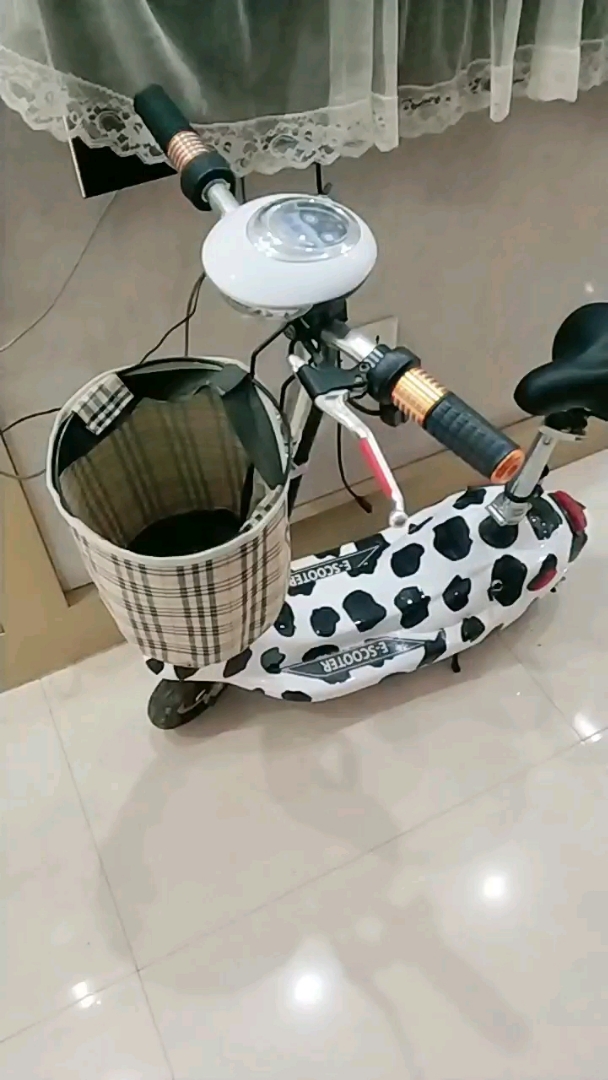 全民小助手 小奶牛迷你电动车