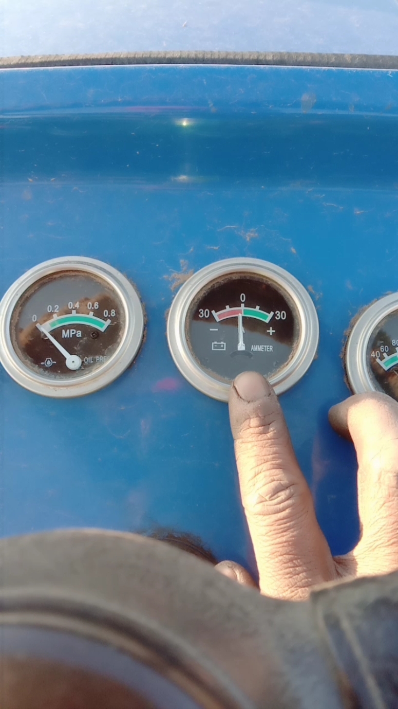 农用车为什么用电流表而不用电压表呢?有懂的朋友吗?-度小视