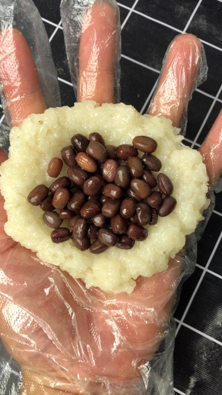 糯米红豆新吃法,香甜软糯,外酥里嫩,感谢观看我的视频,美食天天更新