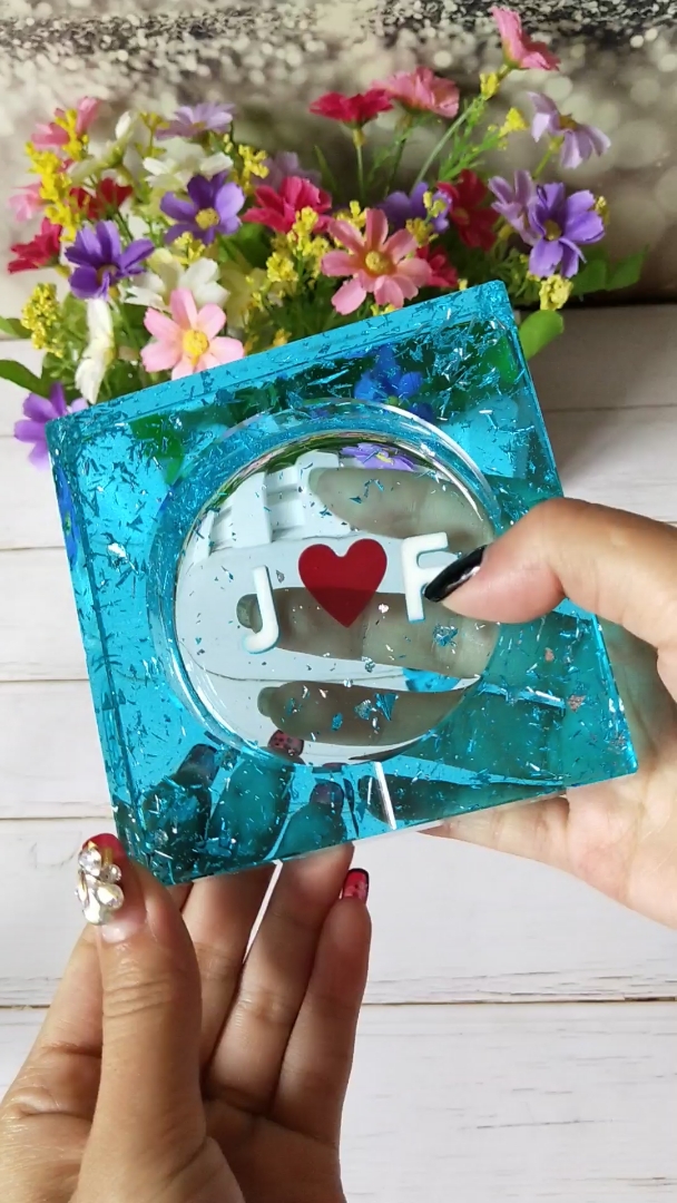 手工制作的烟灰缸,漂亮吧