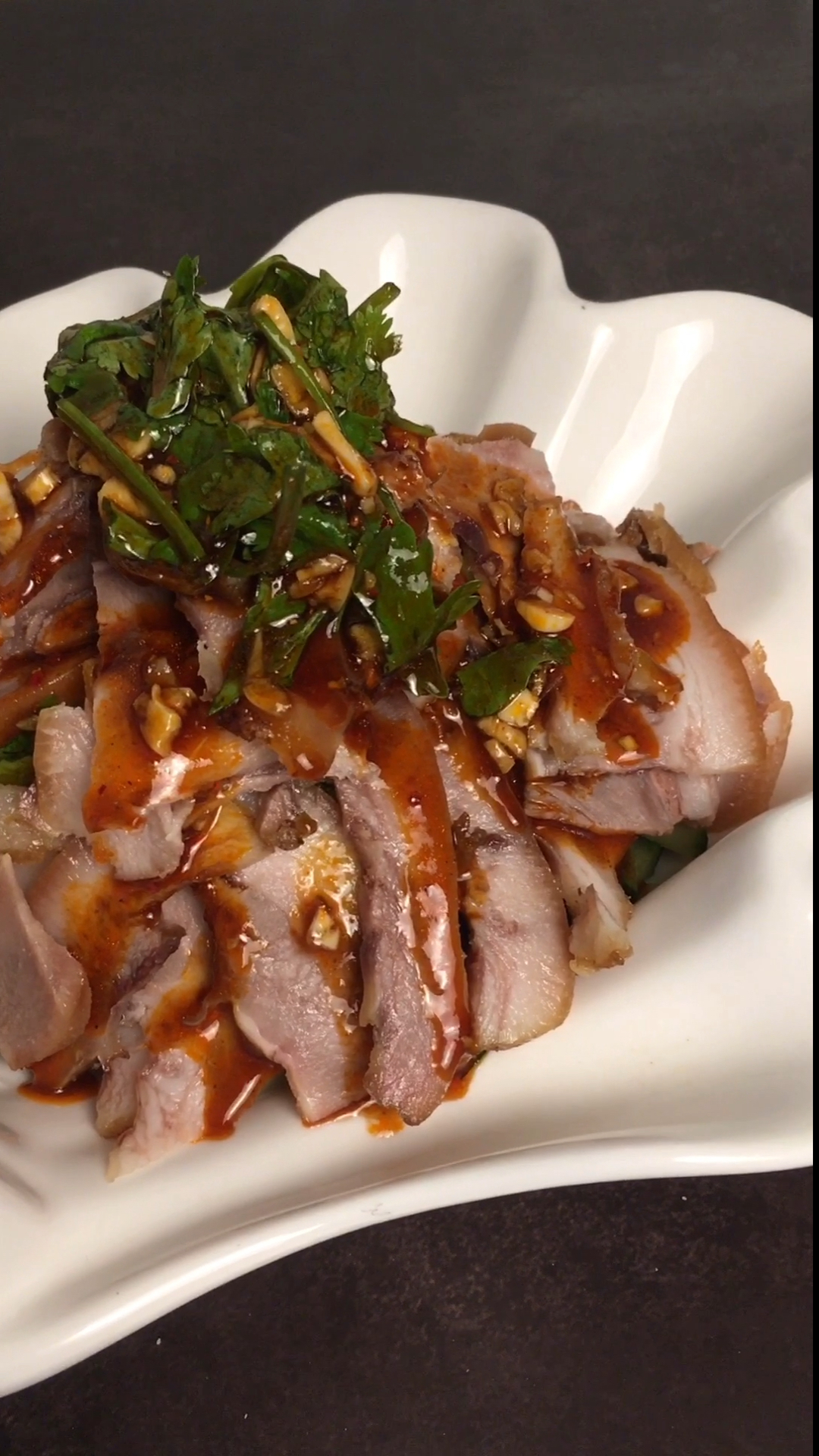 简单美味的凉拌猪头肉分享给您快来试试吧