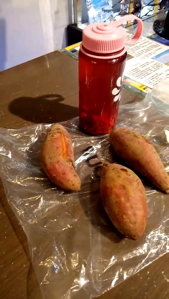 有钱我就餐餐吃番薯.