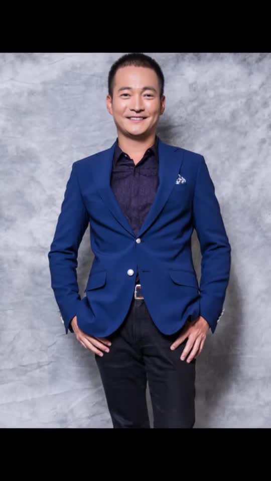 喻恩泰:悔拍武林外传,娶小10岁女主播,现成"默背男团"之一