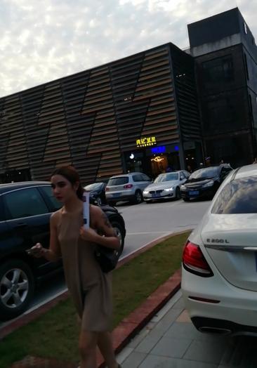 东莞东城哪里找美女上门特殊服务微83162766