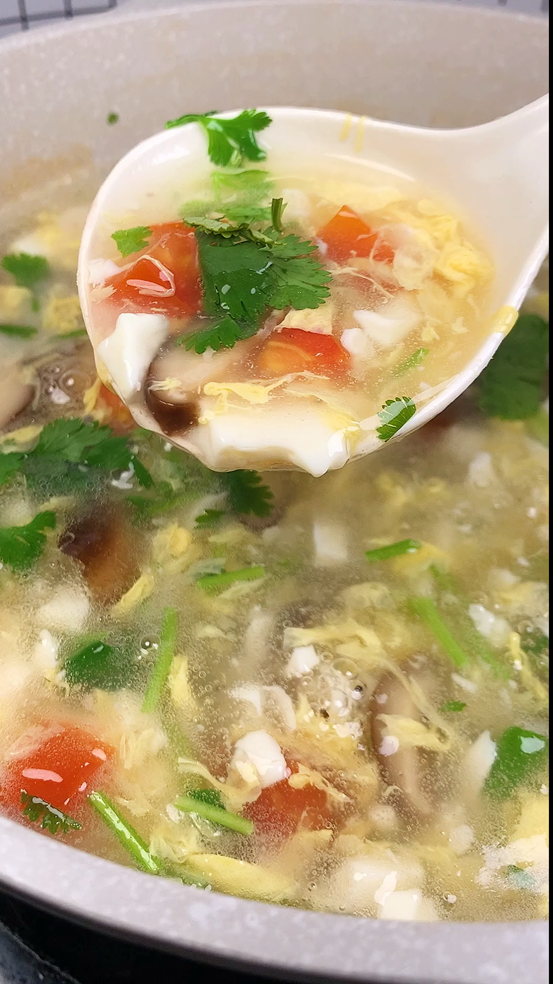 豆腐#豆腐三鲜汤,鲜美又简单!