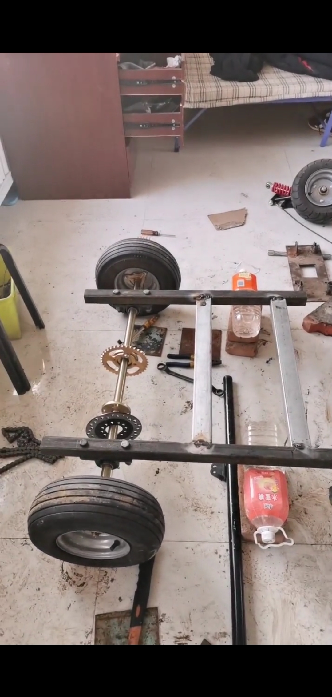 冰哥梦工厂diy卡丁车制作中