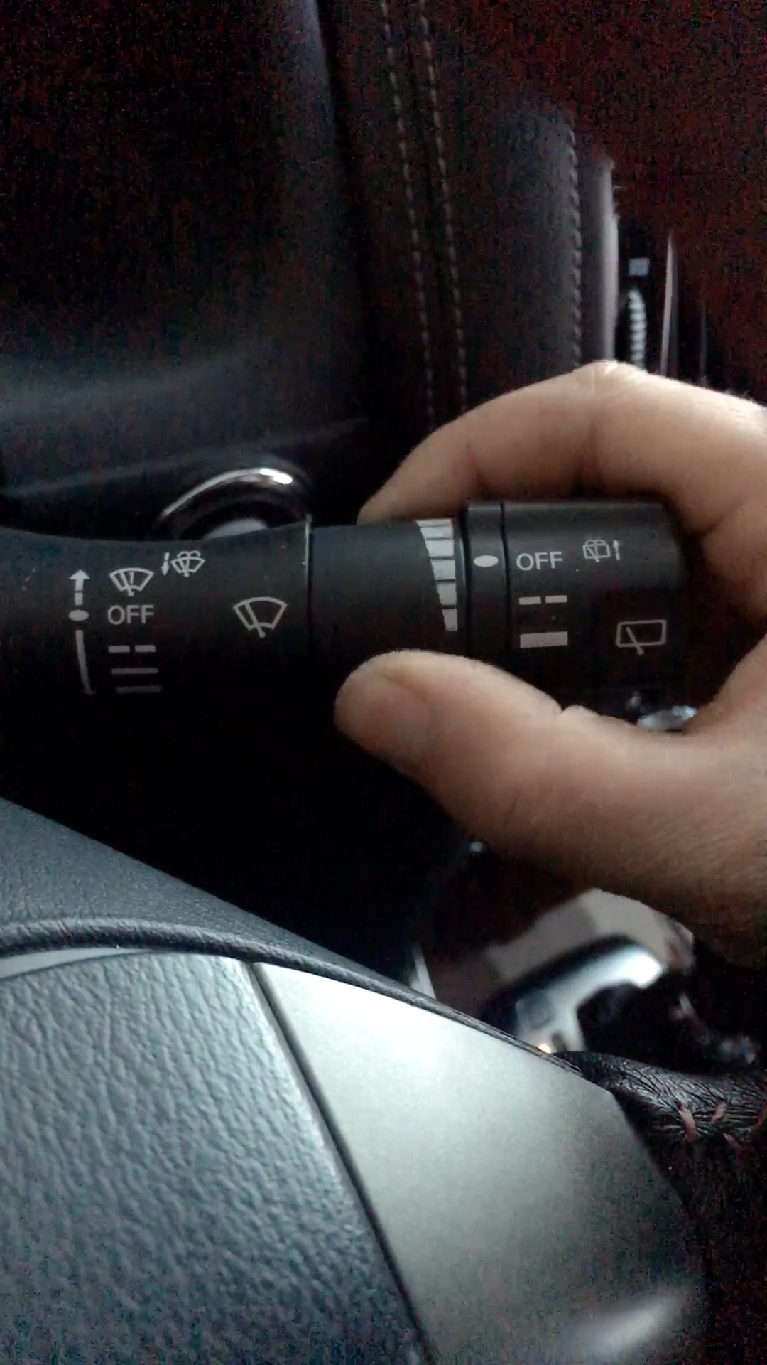 雨刷器上 这些档位你用过吗?