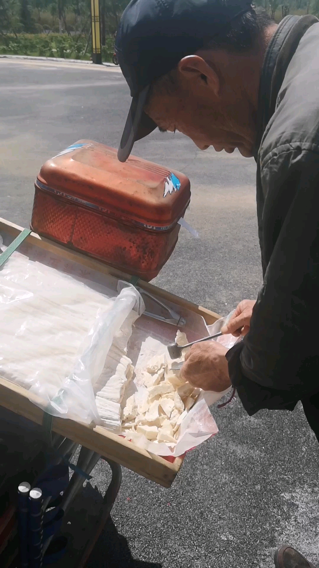 乡村生活#打米糖咯!