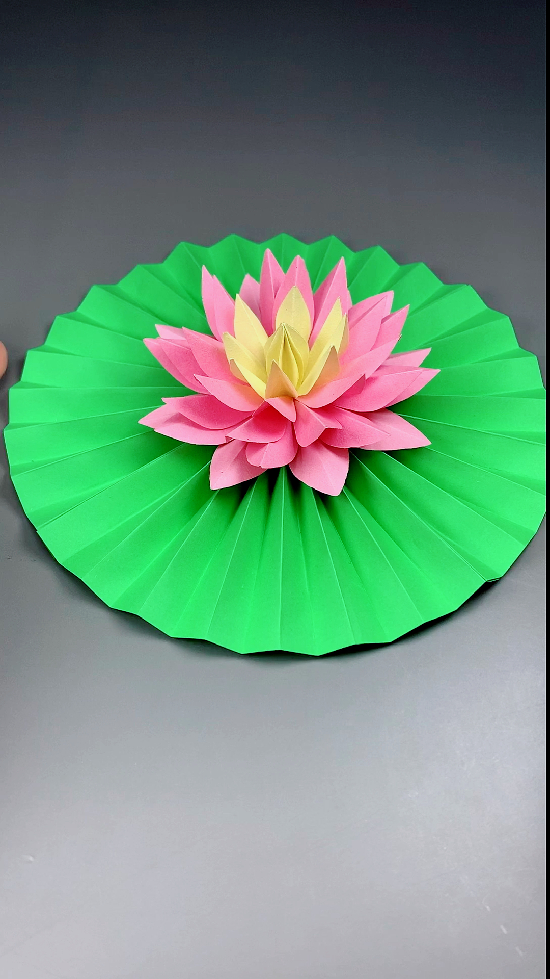 手工制作#手工莲花折纸,小朋友超级喜欢哦!-度小视