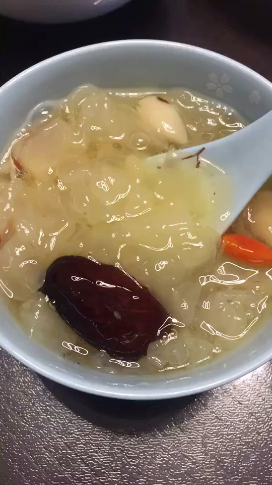 冬日里的一碗养生汤水