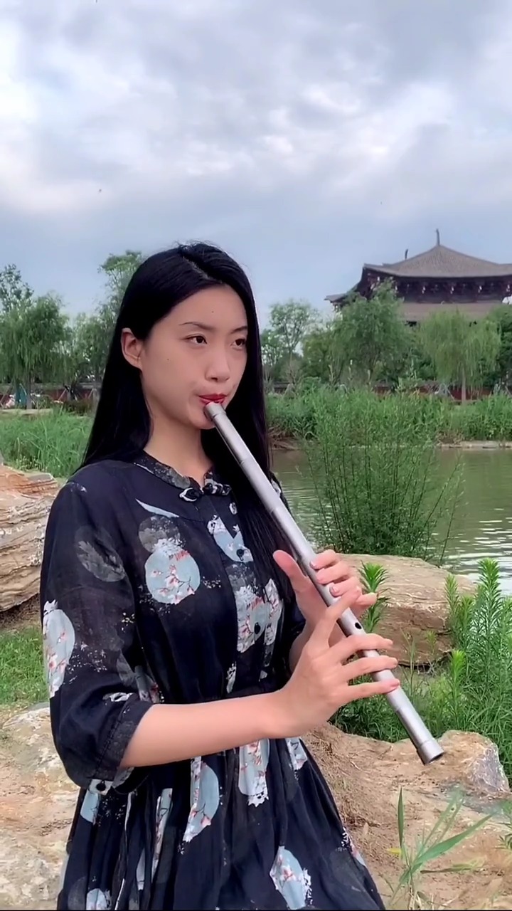 古典中国风国风民乐艺术欣赏钛箫演奏秋水悠悠g调箫虔诚佛音静心忘忧