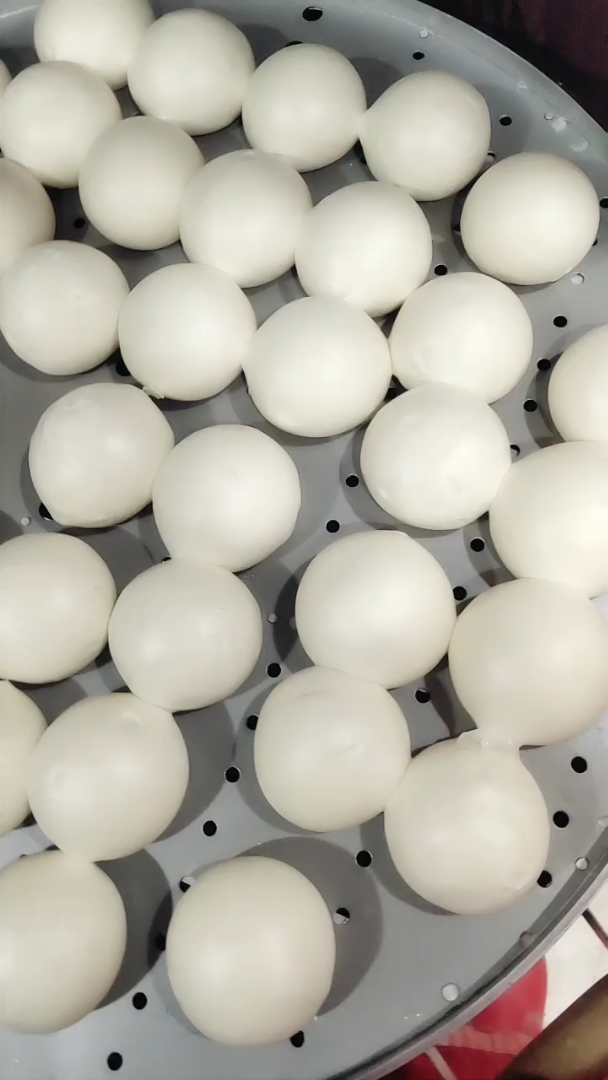 小圆馍,一元三个.有需要的吗?