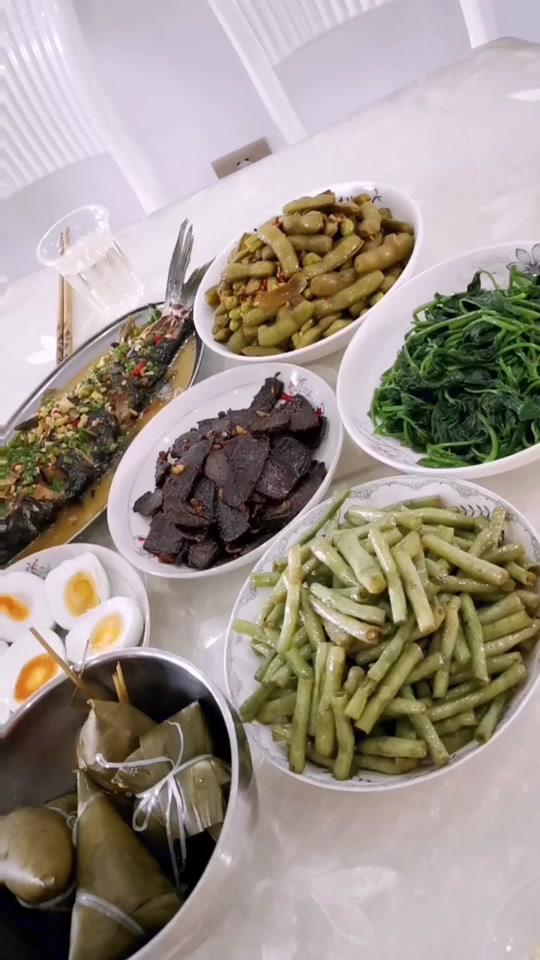 祝大家端午安康!没吃饭的快点来呀!