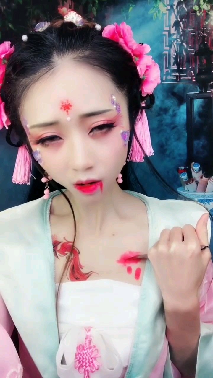 一滴鲛人泪,两盏鲛人血