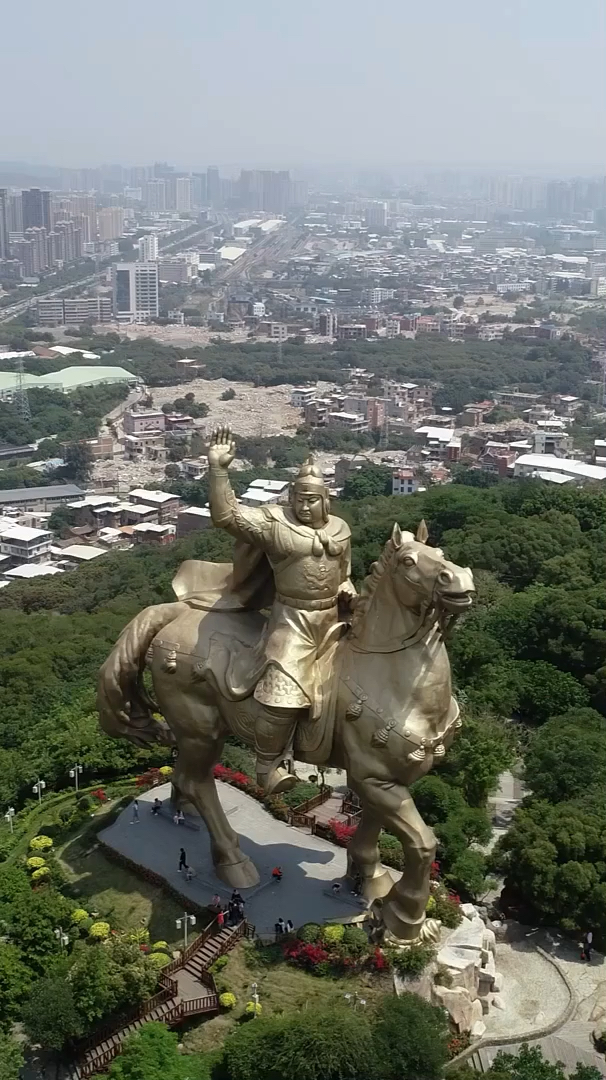 民族英雄郑成功雕像