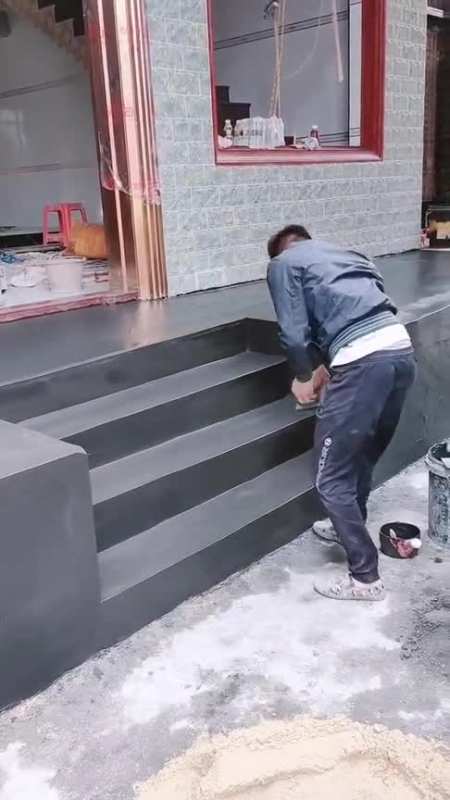 应该是三步台阶怎么做成四步了小伙不懂行吧