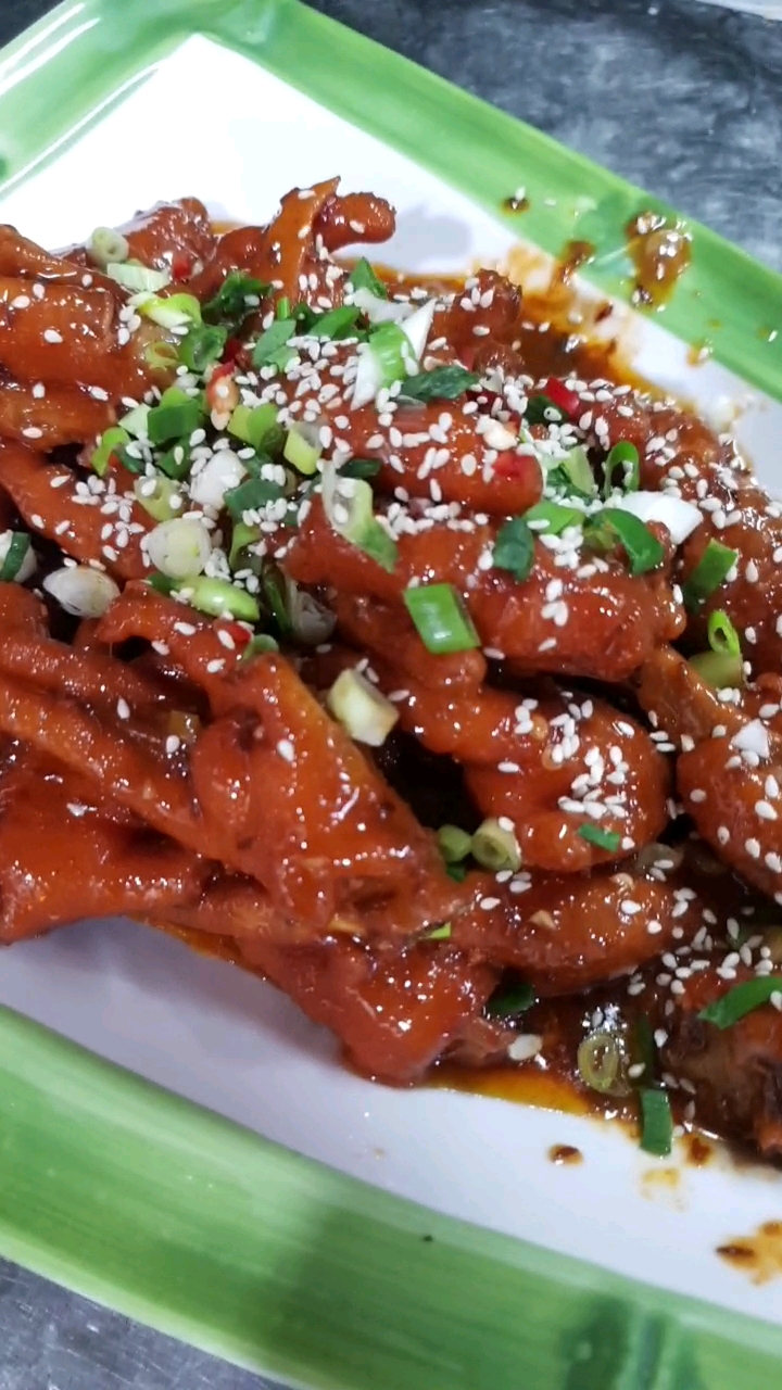 这个压锅鸡爪子有食欲没