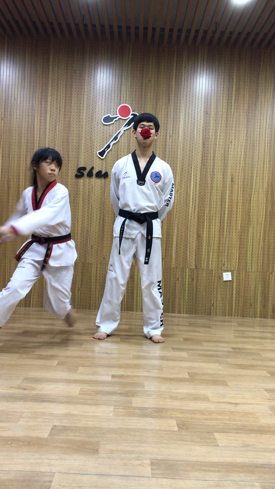 少广跆拳道#脚踢玫瑰花