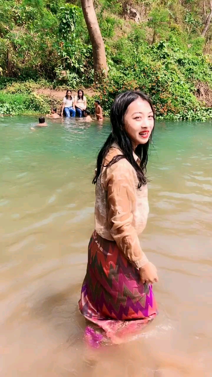 缅甸姑娘