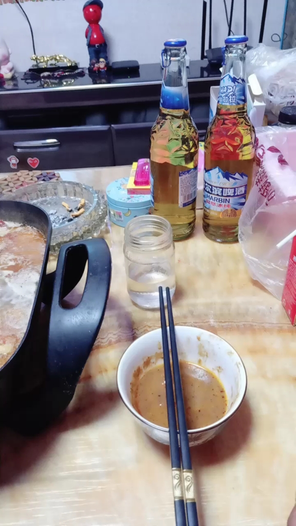 青春献给小酒桌,醉生梦死就是喝