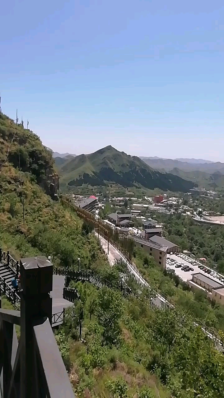 狼牙山景点上到一半有点晕,真高