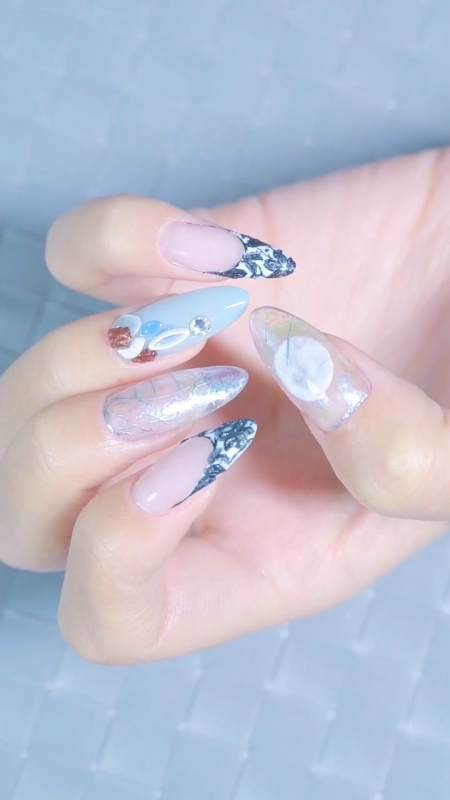 德云社秦霄贤#天上人间四月天,先生名叫秦霄贤,白月光粉丝应援甲