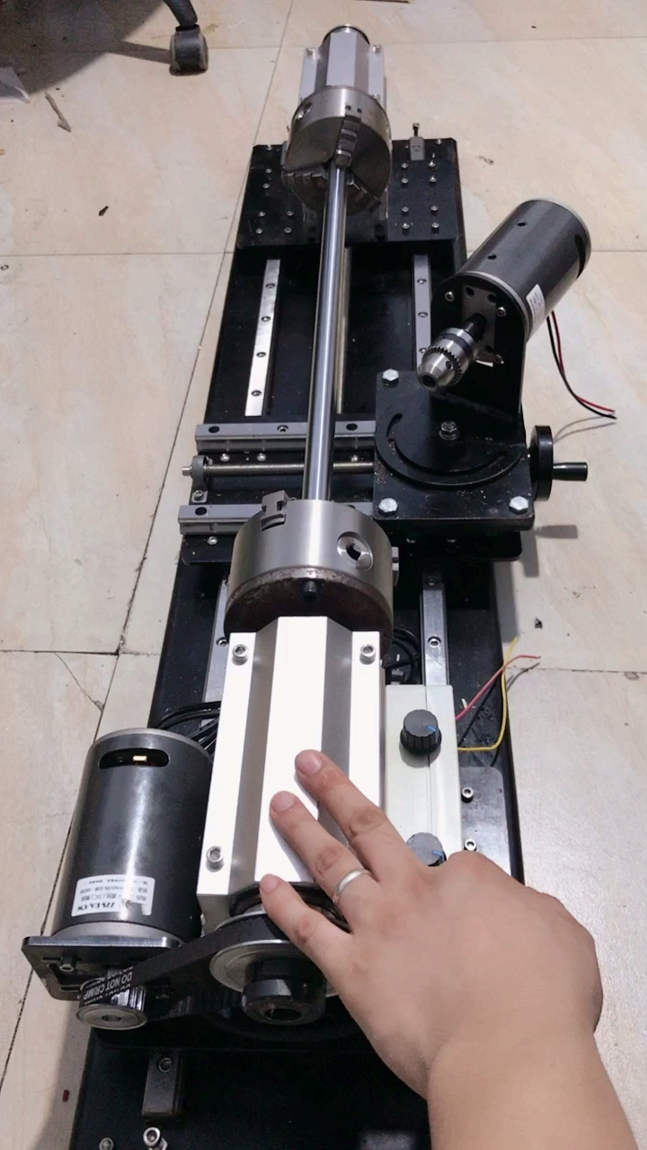 自制小型双电机车床