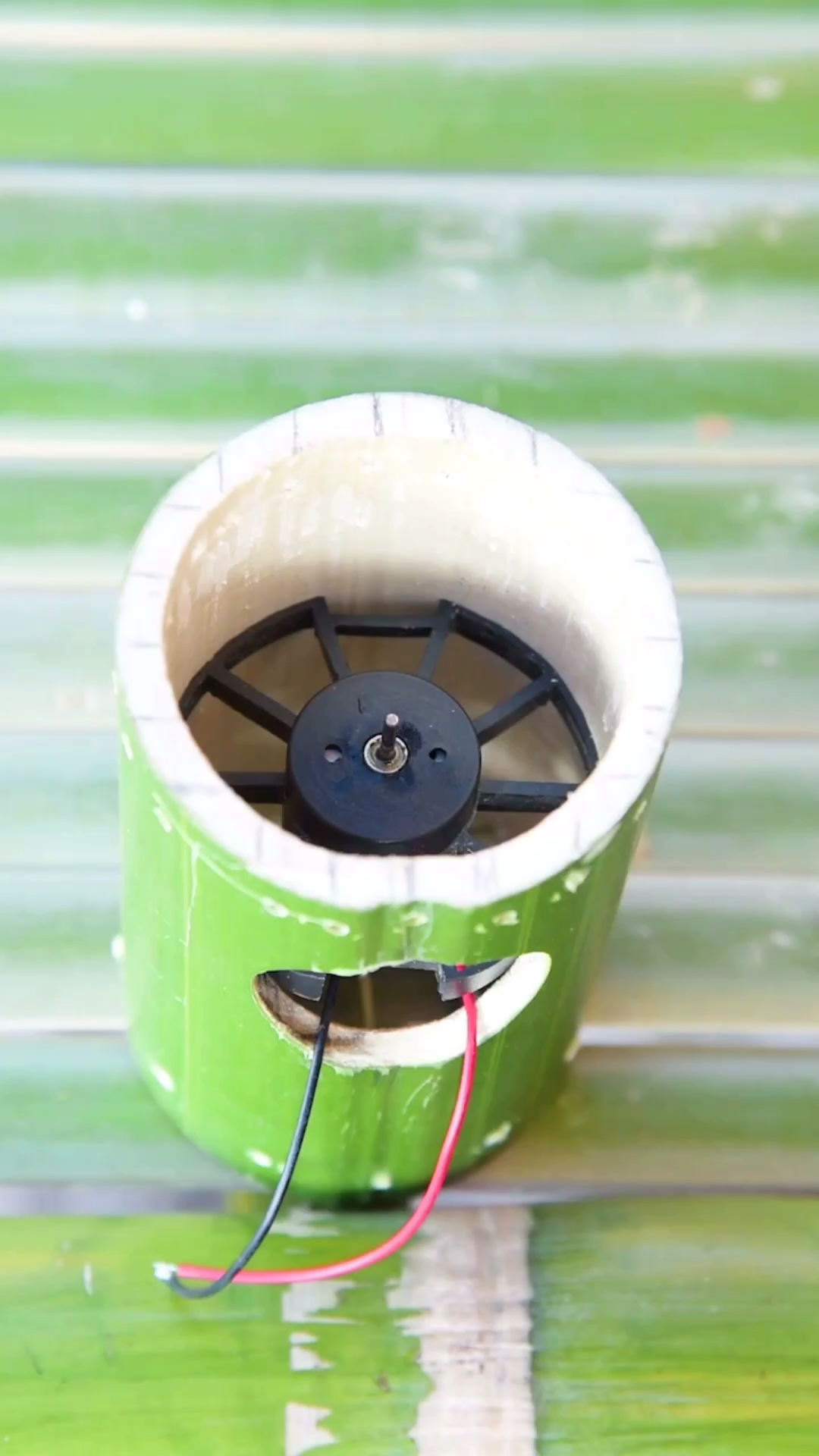 手工吹风机3.   双击关注查看主页更多有趣的手工制品!