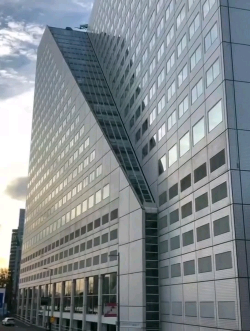 《我是谁》拍摄的建筑,荷兰鹿特丹