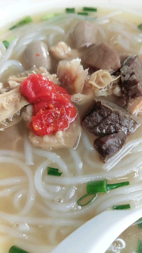 牛杂桂林米粉十元