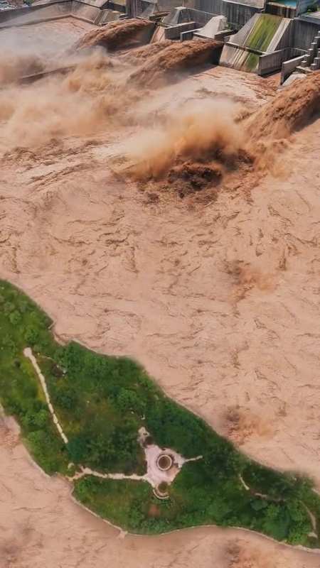 周口泄洪,周口扶沟县其实没下那么多雨,为了保郑州,保河南,一个县城70