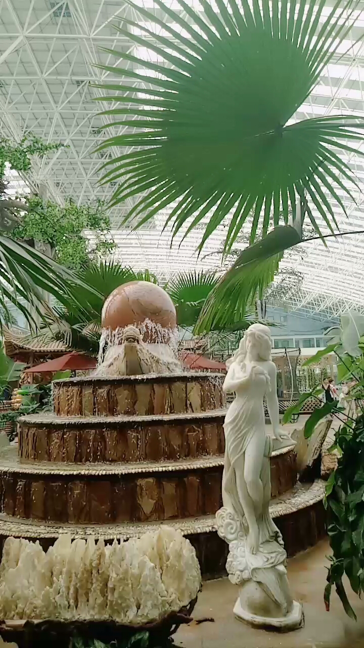 小汤山龙脉温泉景色美