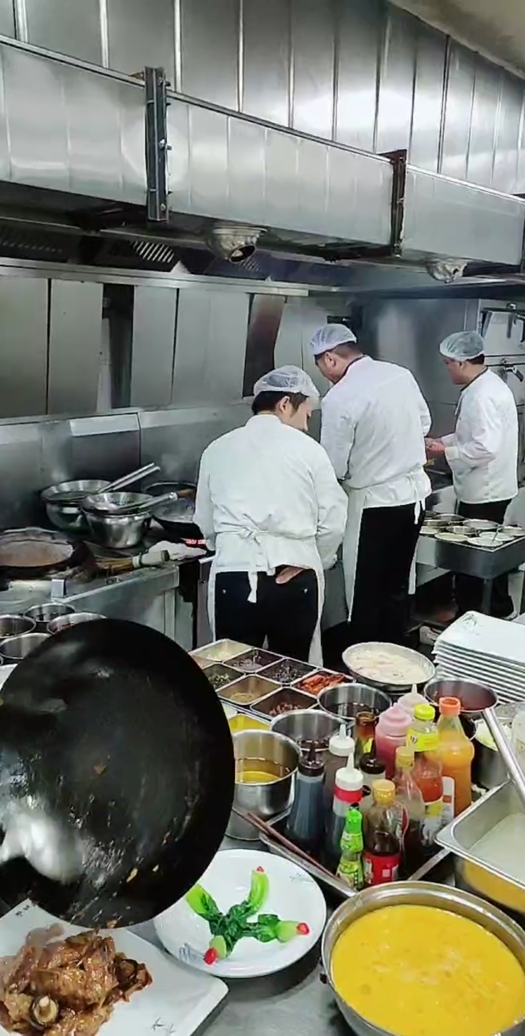 后厨也是江湖#大饭店后厨,怎么能这样干!