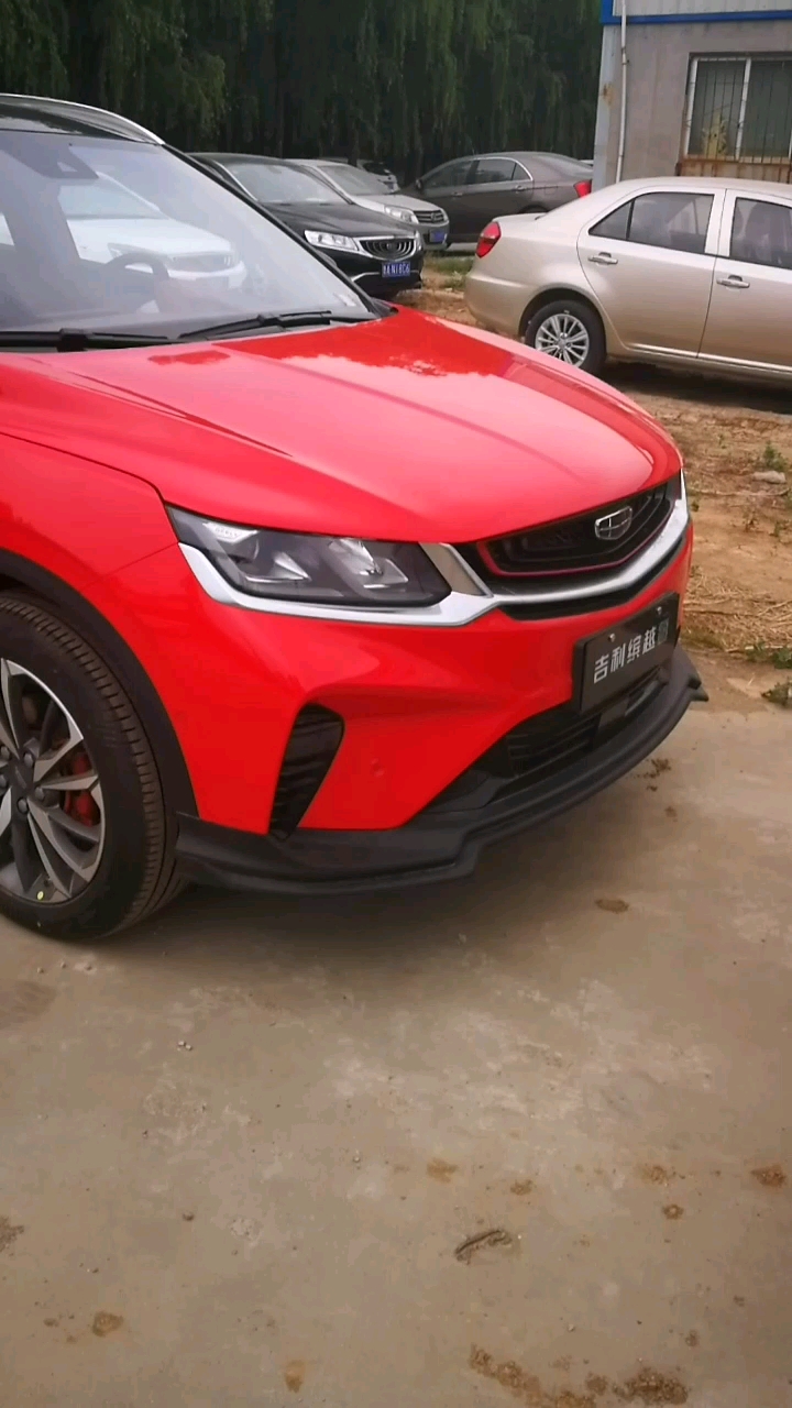 红色缤越,确实挺好看的.