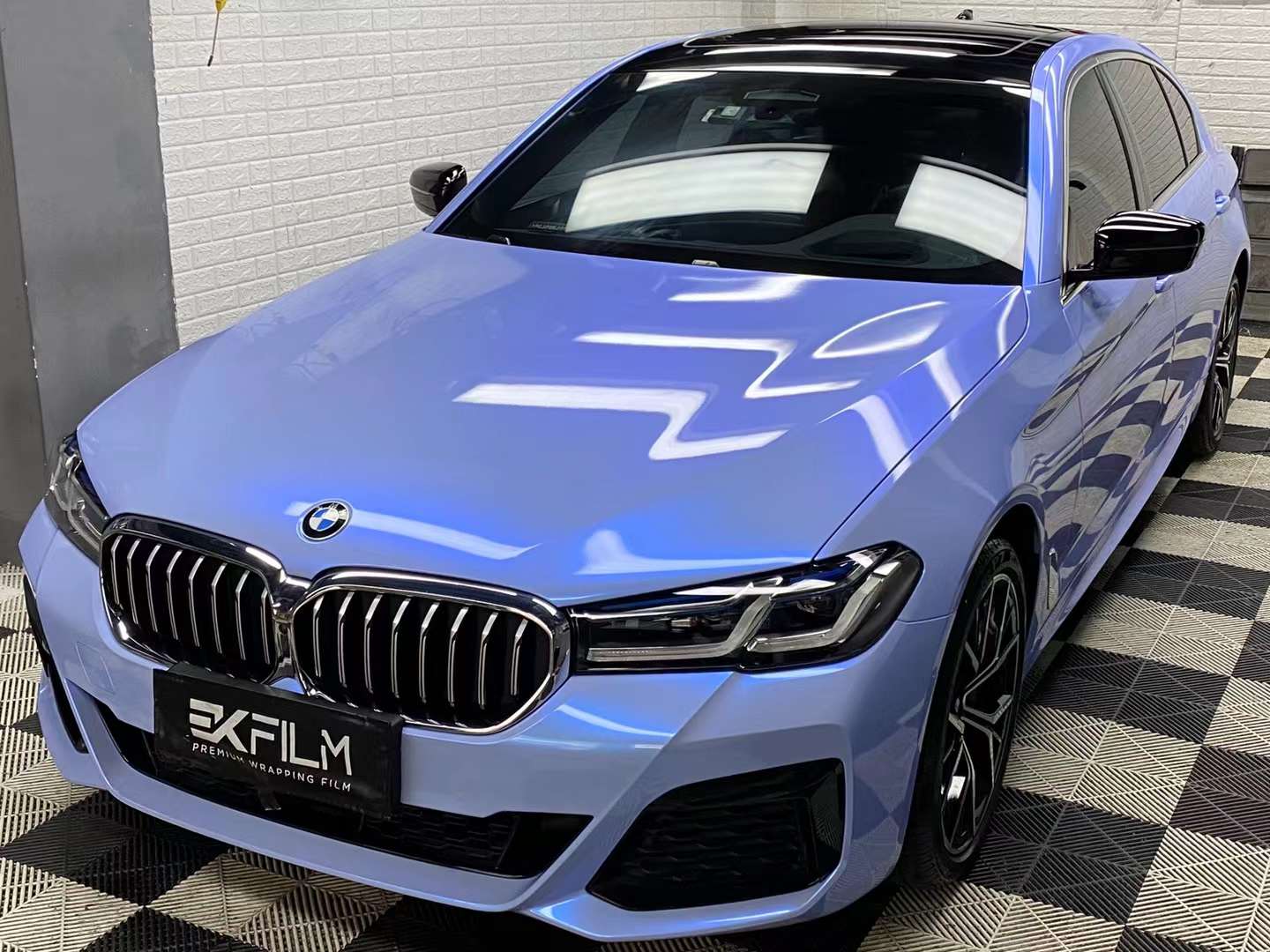 奔驰glc300车身贴膜ekfilm-ek改色膜gt银