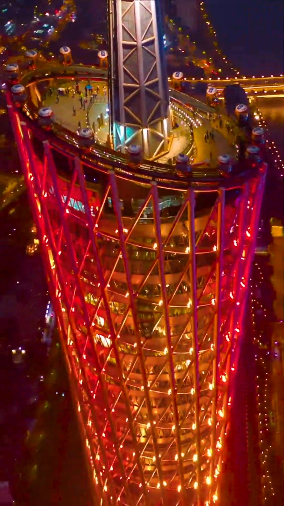 航拍#广州塔顶灯光璀璨