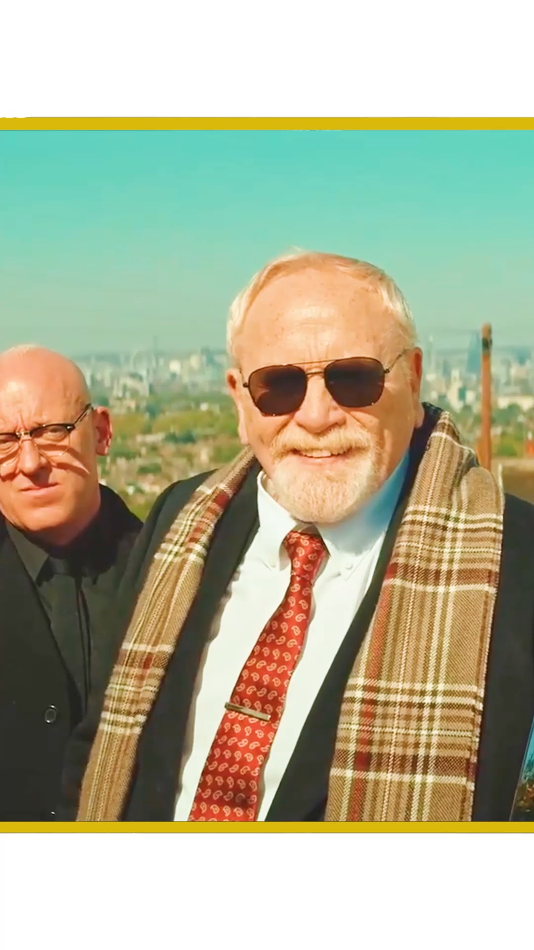 靠尬舞当上了黑帮老大,2021年电影《黑白世界