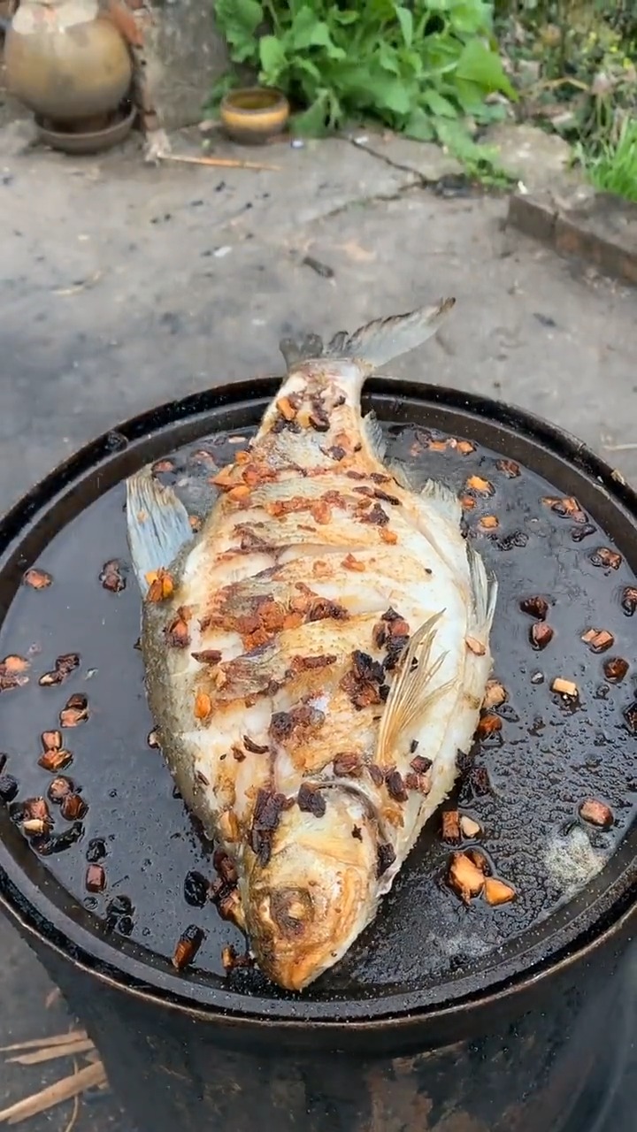 好久没有吃鱼了,今天奶奶说做一个铁桶武昌鱼,你们流口水了吗