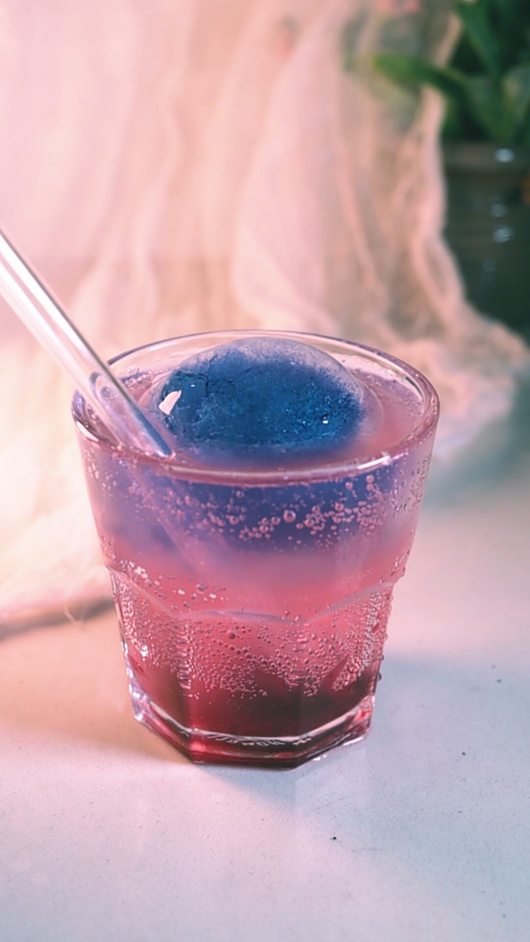 自制美食#做一杯蓝莓气泡水,好喝又有颜值